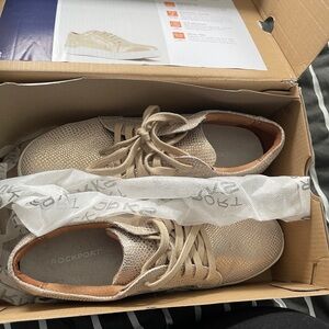 Rockport Champagne gold Lace-Up comp toe Sneakers